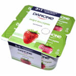Йогурт Danone Клубника 3+1 120гр