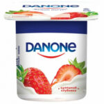 Йогурт Danone Клубника 2,5% 120гр